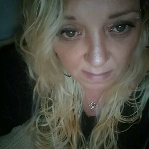 Meet your Posher, Jenny